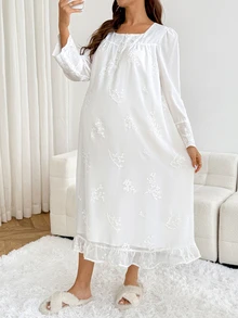 SHEIN 孕婦純色長洋裝，刺繡圖案，蕾絲裝飾，舒適休閒 - 白色 - 查看 6