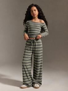 SHEIN Tween Girls 2 Pieces Set Dark Green Knit Long Sleeve Top Straight Leg Pants, Bow Waist Natural Casual Band Swag Everyday Style Autumn/Winter Halloween - Yellow - View 3