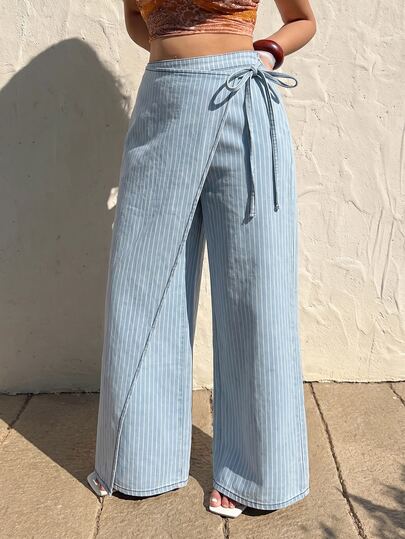 SHEIN CURVE+ Plus Striped Print Wrap Knot Side 2 In 1 Wide Leg Jeans