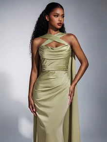 Elitara Elegant Romantic Green Woven Matte Flutter Decor Open Shoulder Sweetheart Fitted Fishtail Bridesmaid Dress - Green - View 4