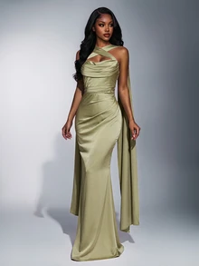 Elitara Elegant Romantic Green Woven Matte Flutter Decor Open Shoulder Sweetheart Fitted Fishtail Bridesmaid Dress - Green - View 5