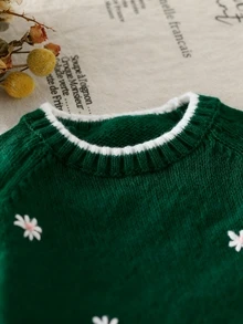 SHEIN Vintaside Kids 女婴刺绣毛衣阔腿裤两件套，休闲针织套装，适合游乐场、亲子活动、户外摄影等秋冬季穿着。女婴保暖两件套针织套装，秋冬季女婴针织服装，女婴保暖两件套，女婴冬季针织两件套，女婴针织套装，绿色针织两件套女婴毛衣套装，女婴保暖秋冬季两件套。 - 墨綠色 - 查看 4