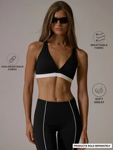 Musera Sport V Plunge Twist Back Contrast Colour Sports Bra Coord Top Fall Autumn Winter Gym Active Pilates Motion - Black - View 1