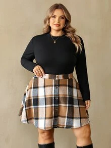 SHEIN CURVE+ Plus Size Solid Color Round Neck Top And Plaid Print Skirt Two Pieces Set, Christmas Winter - Multicolor - View 4