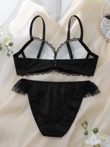DelicateAllure 2pcs Set Lingerie Wanita Hitam dengan Kawat Penyangga, Cup Cetak Nyaman, Model Balconette, Dukungan Tinggi, Push-Up, Angkat, Ruffle, Renda, Romantis, Murni - Hitam - View 2