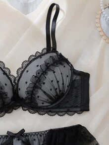 DelicateAllure 2pcs Set Lingerie Wanita Hitam dengan Kawat Penyangga, Cup Cetak Nyaman, Model Balconette, Dukungan Tinggi, Push-Up, Angkat, Ruffle, Renda, Romantis, Murni - Hitam - View 4