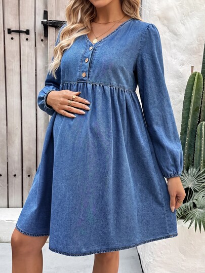 SHEIN فستان جينز كاجوال فضفاض للحوامل بياقة على شكل حرف V وأكمام طويلة وأزرار نصفية، ملابس شتوية للنساء، ملابس مناسبات، خريف، حفلة استقبال المولود، أزرق فاتح