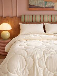 HONEYMOON 1pc Fluffy Warm Floral Pattern All-Season Quilt Insert, Cloud-Like Comfortable Down Alternative Quilt Insert, Suitable For Various Bed Sizes-Twin, Full, Queen, King - Beige - View 9
