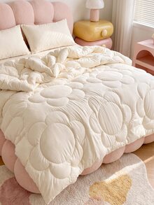 HONEYMOON 1pc Fluffy Warm Floral Pattern All-Season Quilt Insert, Cloud-Like Comfortable Down Alternative Quilt Insert, Suitable For Various Bed Sizes-Twin, Full, Queen, King - Beige - View 5