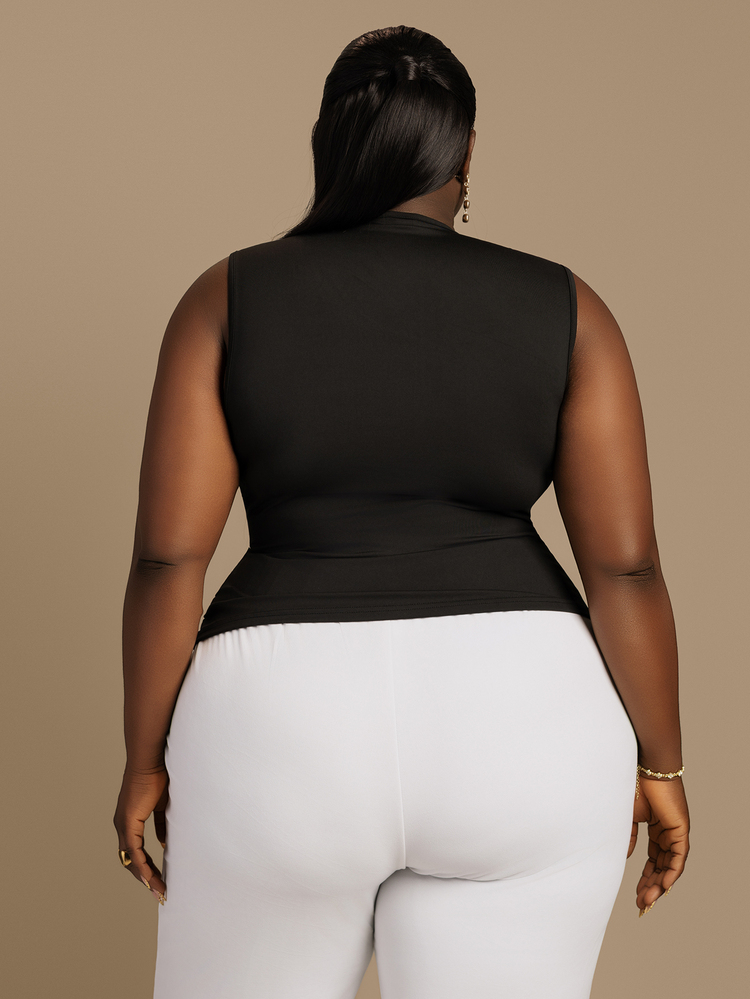 CurvyTilda 大码女式黑色不对称下摆针织上衣，饰有金属装饰 - 黑色 - 查看 5