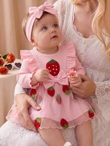 SHEIN 2件組新生兒春夏/秋冬粉色甜美公主風草莓貼花網紗拼接荷葉袖長袖洋裝附髮帶套裝，寬鬆舒適版型，適合日常穿著、滿月派對、周歲生日派對、節日聚會、拍照拍攝 - 粉色 - 查看 9