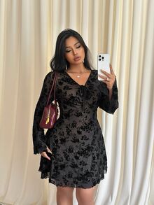GalTyme Plus Size Sexy Fashion Lace-Up Dress For Date And Vacation - Black - View 7