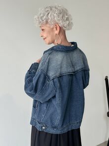 FRIFUL Women's Drop Shoulder Long Sleeve Zipper Front Pocket Loose Casual Denim Jacket - Blue - View 4