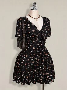 SHEIN ICON 大码女式碎花V领系腰优雅短袖派对连衣裙 - 黑色 - 查看 6