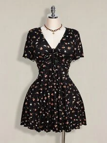 SHEIN ICON 大码女式碎花V领系腰优雅短袖派对连衣裙 - 黑色 - 查看 3