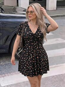 SHEIN ICON 大码女式碎花V领系腰优雅短袖派对连衣裙 - 黑色 - 查看 1