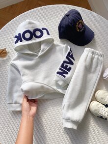 SHEIN 中性嬰兒男/女童 2件組秋冬加厚抓絨內裡休閒可愛毛巾刺繡圖案衛衣套裝，嬰兒冬季套裝，運動服，慢跑褲 - 灰色 - 查看 8