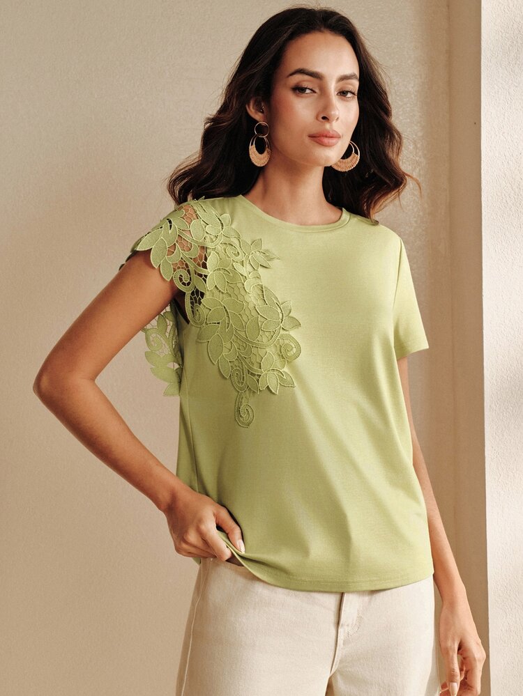 Anewsta 女款秋冬/夏季休閒優雅花卉拼接鼠尾草綠不對稱袖 T-shirt，適合通勤、日常穿著、早午餐與茶會 - 綠色 - 查看 4