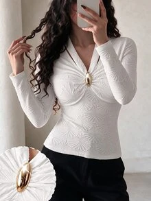 Modelyn Women's Elegant Fashion Fitted V-Neck Ruched Knit Jacquard Long Sleeve T-Shirt With Metal Buckle - White - View 3