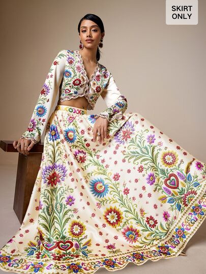 LOTSLUV Jupe florale ivoire pour femmes, coupe trapèze, imprimée, taille haute, ourlet festonné, motif botanique orné, style occidental élégant, Diwali, festival, mariage, robe de fête
