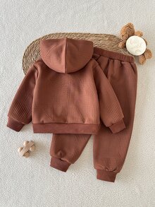 SHEIN Playful Pals 2pcs Young Boy Casual Patchwork Solid Color Long Sleeve Comfortable Thermal Lined Zip-Up Jacket And Pants Set Suitable For Daily Casual Outdoor Activities In Autumn And Winter - Brown - View 3