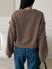 DAZY Sweatshirt Wanita Longgar Leher Bulat dengan Hiasan Pita Warna Kontras untuk Musim Gugur/Dingin - Coklat - View 6