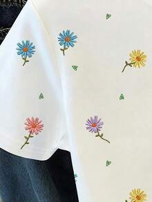 SHEIN [Printed Design] Tween Girls' Casual Fresh Daisy Ditsy Floral Short Sleeve Round Neck T-Shirt, White Summer Tops For Daily Wear - Multicolor - View 5