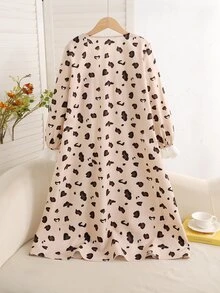 SHEIN 女童秋/冬款寬鬆休閒甜美卡通印花兔子蝴蝶結豹紋拼接精緻刺繡蕾絲飾邊家居服睡裙睡袍兒童睡衣卡其色 - 卡其色 - 查看 2