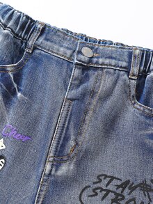 Genkimix Kids 青少年男孩卡通塗鴉印花直筒牛仔褲，深色水洗藍，個性化熊與滑板圖案，嘻哈街頭風，休閒度假款 - 淺色水洗藍 - 查看 5