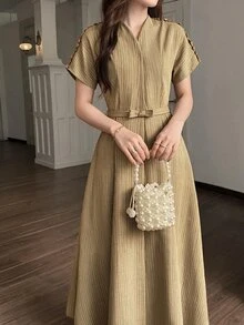 Feyla Gaun Wanita Lengan Pendek Leher V Elegan Panjang Sedang - Coklat - View 3