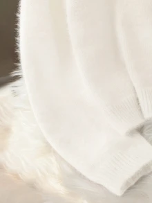 Franclia Precision Love Double-Row Hollow Fuzzy Women's Crew Neck Cardigan TL-57 - White - View 3