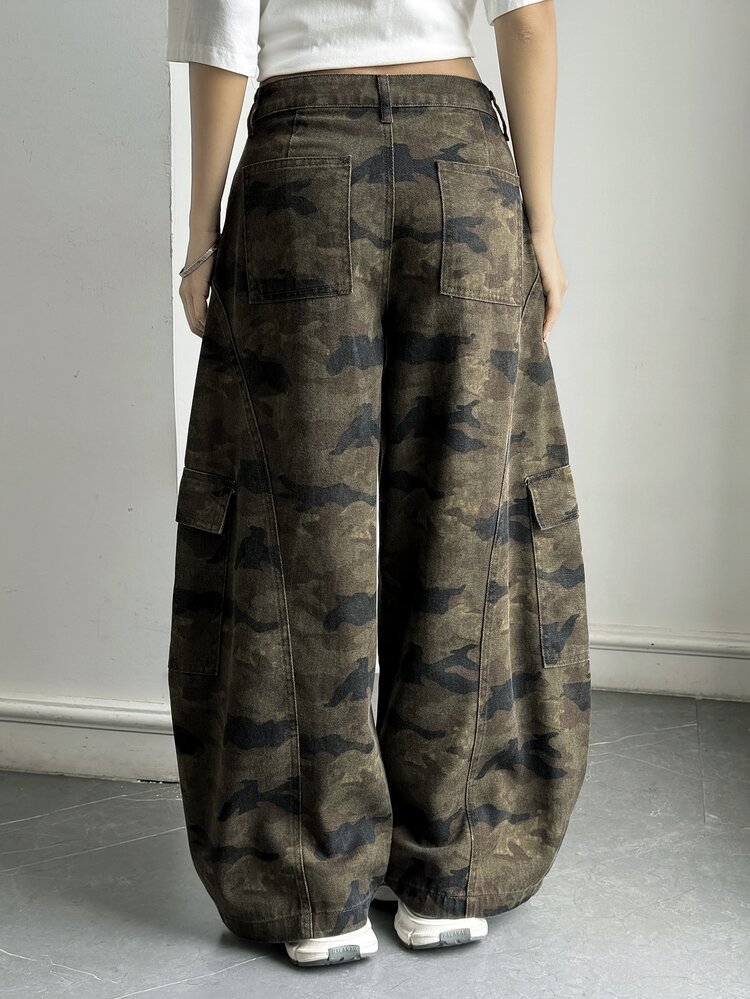 DAZY Women's Camouflage Cargo Pocket Wide Leg Loose Casual Denim Jeans Fall - Army Green - View 4