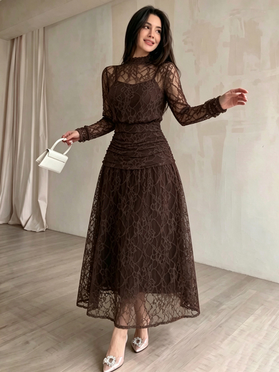 Modelyn Vestido de encaje ajustado y estilizado de media longitud para mujer en color marrón café, elegante para otoño e invierno, estilo maestra