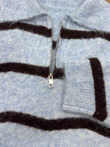 NEOSTRIT Men's Half-Zip Collar Contrast Color Striped Pattern Fashion Sweater - Blue - View 5