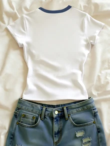 IslaSuriya Women's White And Blue Floral Fitted Cropped T-Shirt Brunch Tea Party Summer Casual Elegant - Multicolor - View 2