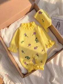 SHEIN 嬰兒米色 2 件套時尚蕾絲領刺繡毛衣連身褲 + 帽子 精緻甜美風 - 淡黃色 - 查看 10