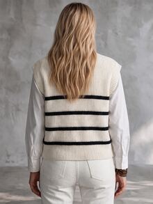 SHEIN 黑白條紋領口V領無袖針織背心,寬鬆柔軟,女款上衣,適合校園、日常、秋季休閒、學院風、辦公商務 - 杏色 - 查看 3