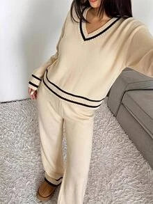 SHEIN Tween Girls Colorblock Minimalist V-Neck Sweater Set - White - View 12
