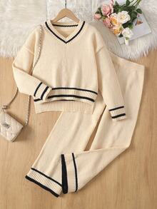 SHEIN Tween Girls Colorblock Minimalist V-Neck Sweater Set - White - View 1