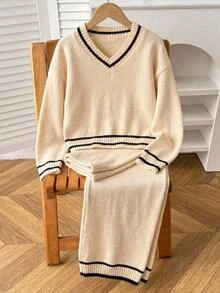 SHEIN Tween Girls Colorblock Minimalist V-Neck Sweater Set - White - View 7