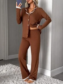 SHEIN Damset med pyjamas i brunt rutmönster, lång ärm, kontrasterande spetskant, knäppning fram, för sömn och lounge, avslappnat och enkelt - Brun - Visa 7