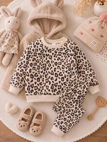 SHEIN Baby Girl Leopard Print Long Sleeve Autumn Top And Pants Casual Daily Outfit Set - Khaki - View 2