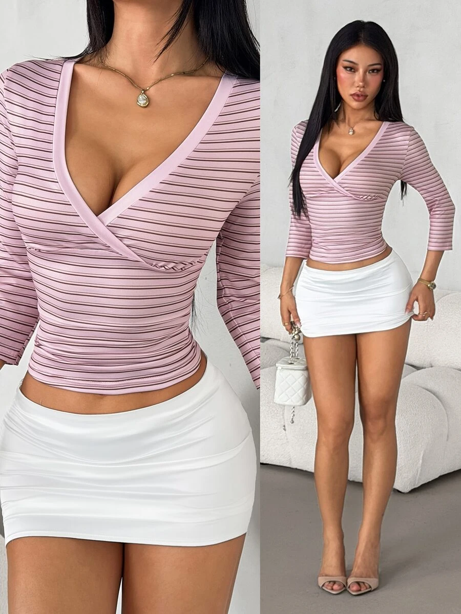 SHEIN PETITE Women's Petite Early-Autumn Deep-V Neck Fitted T-Shirt With Mid-Length Sleeves (Back-To-School Style - Pink - View 1