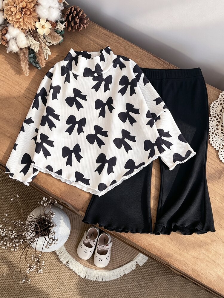 SHEIN 2 Pcs Set Atasan dan Celana Flare untuk Balita Perempuan, Motif Pita Hitam Putih Manis, Hem Berbentuk Selutut, Lengan Panjang, Kerah Tinggi, Cocok untuk Pesta Musim Gugur, Liburan, Nyaman, dan Bergaris - Hitam - View 4