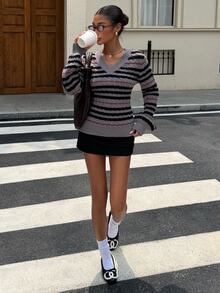 Muchica 灰色格紋 V 領喇叭袖收腰對比色針織衫，優雅法式休閒通勤風，適合秋季、派對、早午餐、情人節、Y2K - 棕色 - 查看 6
