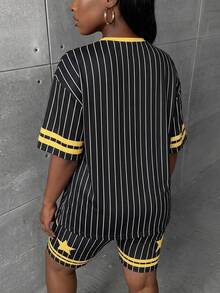 Slaydiva LOONEY TUNES X SHEIN 2026 大尺碼女款休閒街頭復古卡通圖案短袖T恤與短褲兩件套，網球風格，夏季 - 彩色 - 查看 3