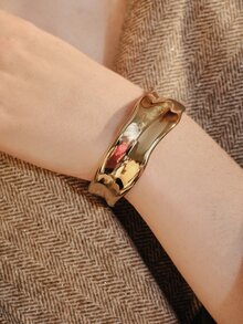 Opalesca سوار ذهبي اللون بتصميم هندسي غير متماثل ومفرغ، قطعة واحدة، مناسب للعطلات والشاطئ والحفلات الرسمية - ذهبي أصفر - مشاهدة 7