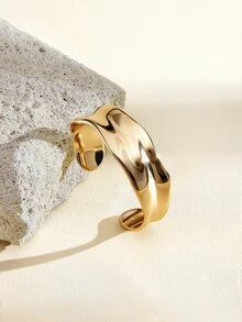 Opalesca سوار ذهبي اللون بتصميم هندسي غير متماثل ومفرغ، قطعة واحدة، مناسب للعطلات والشاطئ والحفلات الرسمية - ذهبي أصفر - مشاهدة 4