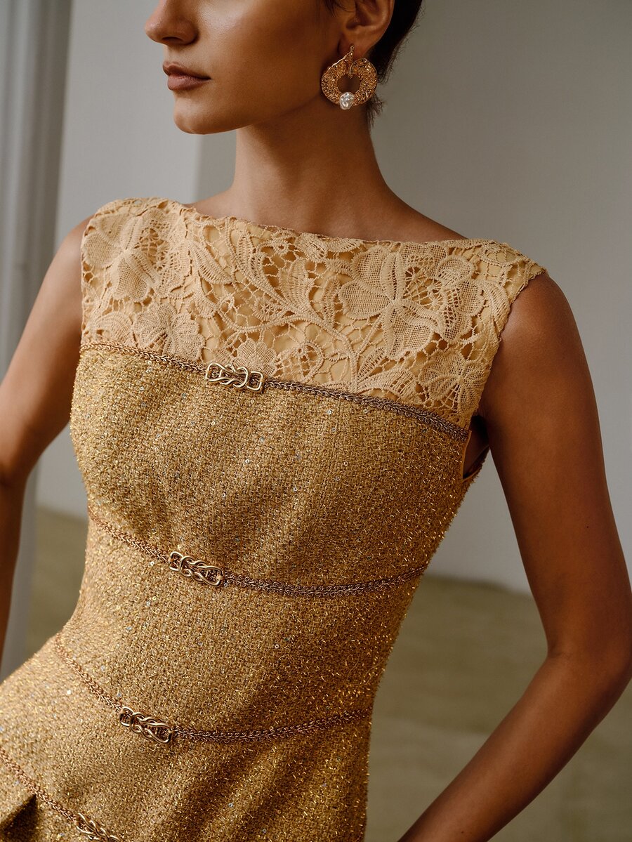 ZEYLAH Elegant Commuter Lace Patchwork Chain Decor Sleeveless Dress - Khaki - View 1