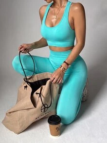 SHEIN Cheerettes Setelan Tank Top dan Celana Olahraga Wanita Warna Polos, Minimalis dan Modis, Cocok untuk Olahraga Musim Panas - Hijau - View 3